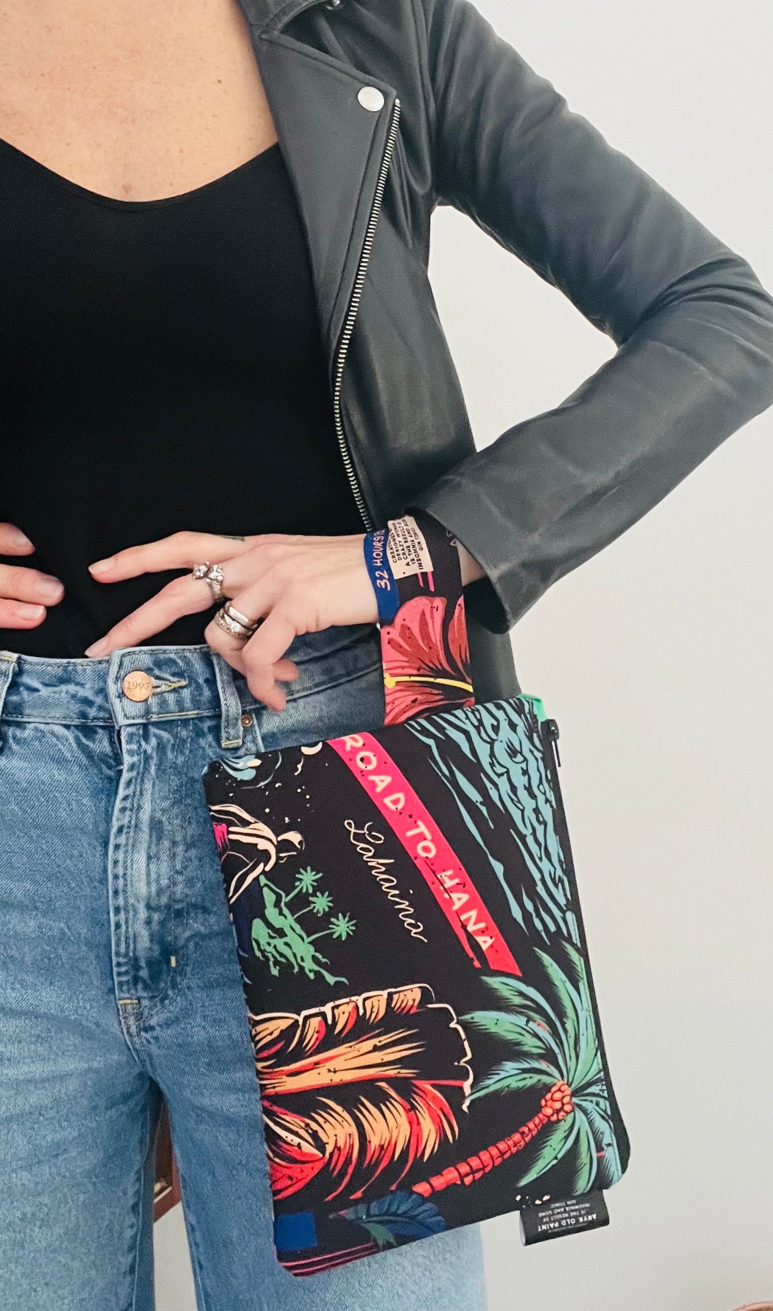 Pochette HAWAII Story design hawaiano– ARYK OLD PAINT-indossato lato b