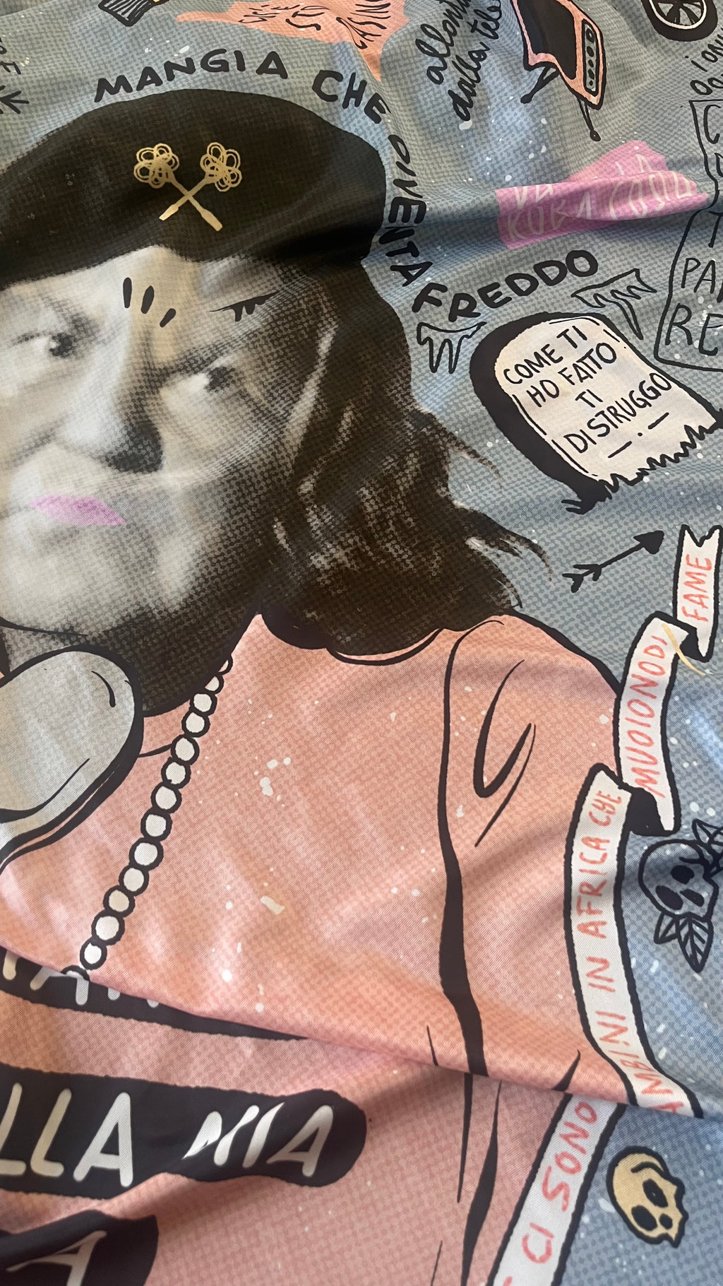 Foulard “Sparisci dalla mia vista”