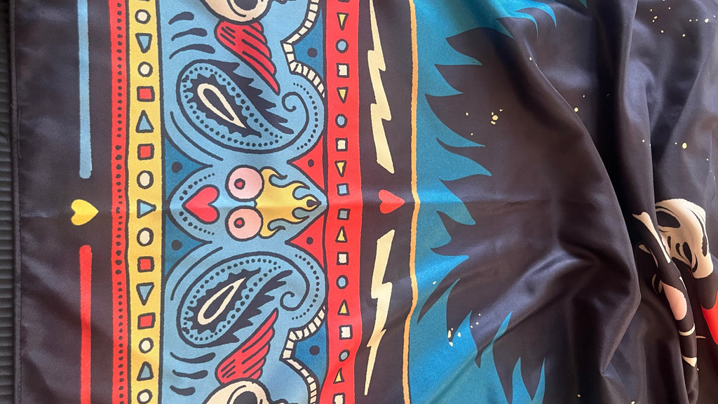 Foulard “Girls like ride too”