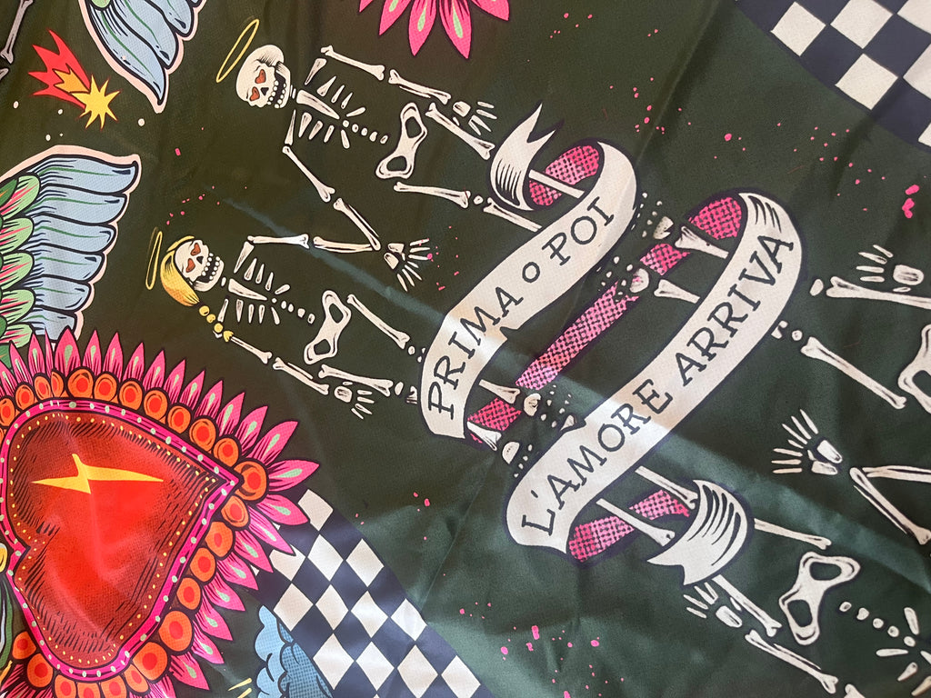 Foulard “Prima o poi”