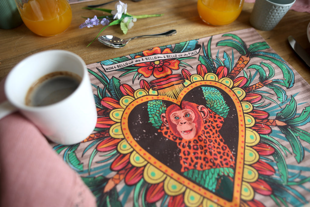 Tovaglietta americana Monkey design ironico artigianale – ARYK OLD PAINT - particolare scritta