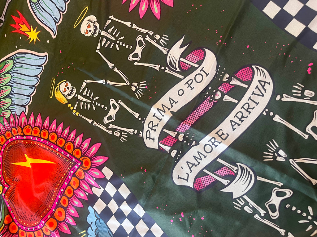 foulard "Prima o Poi", dettaglio skull design old school – ARYK OLD PAINT