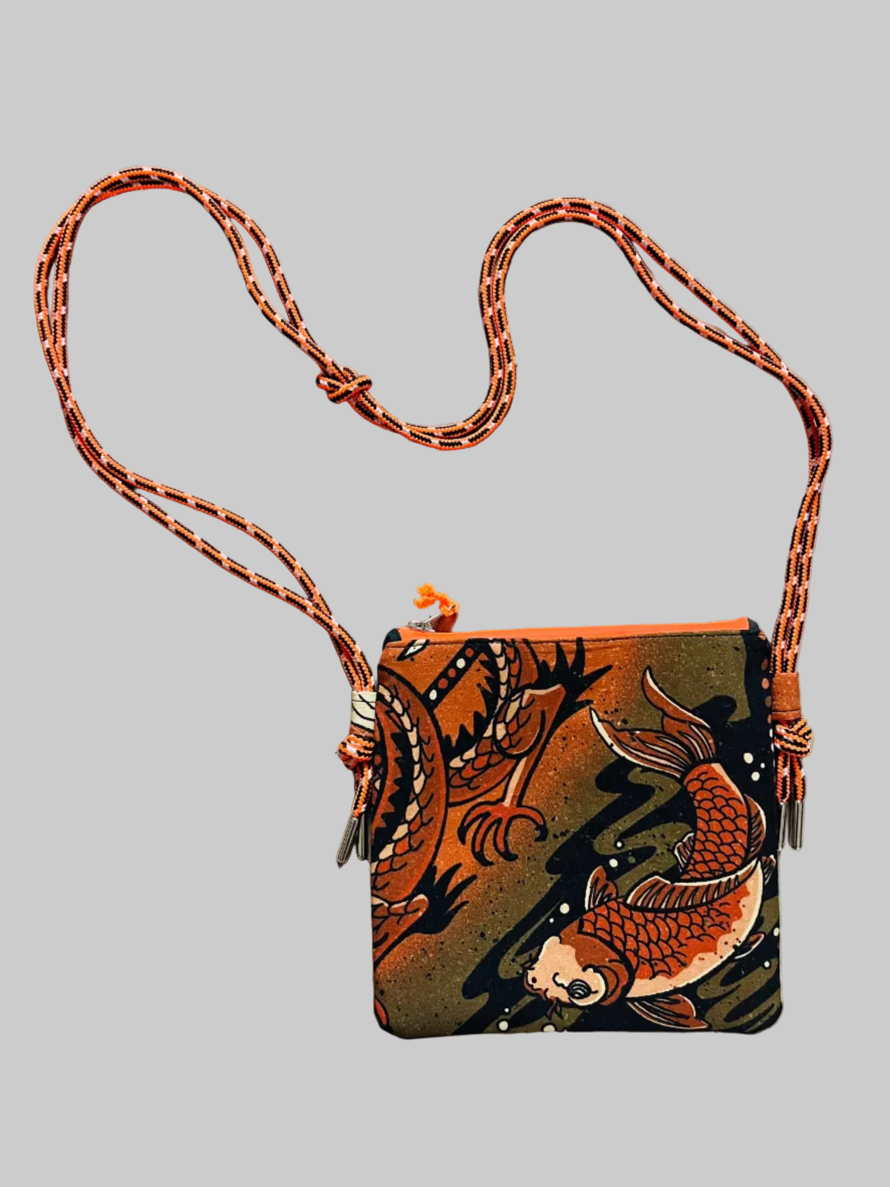 bag con stampa in stile giapponese con carpa coil